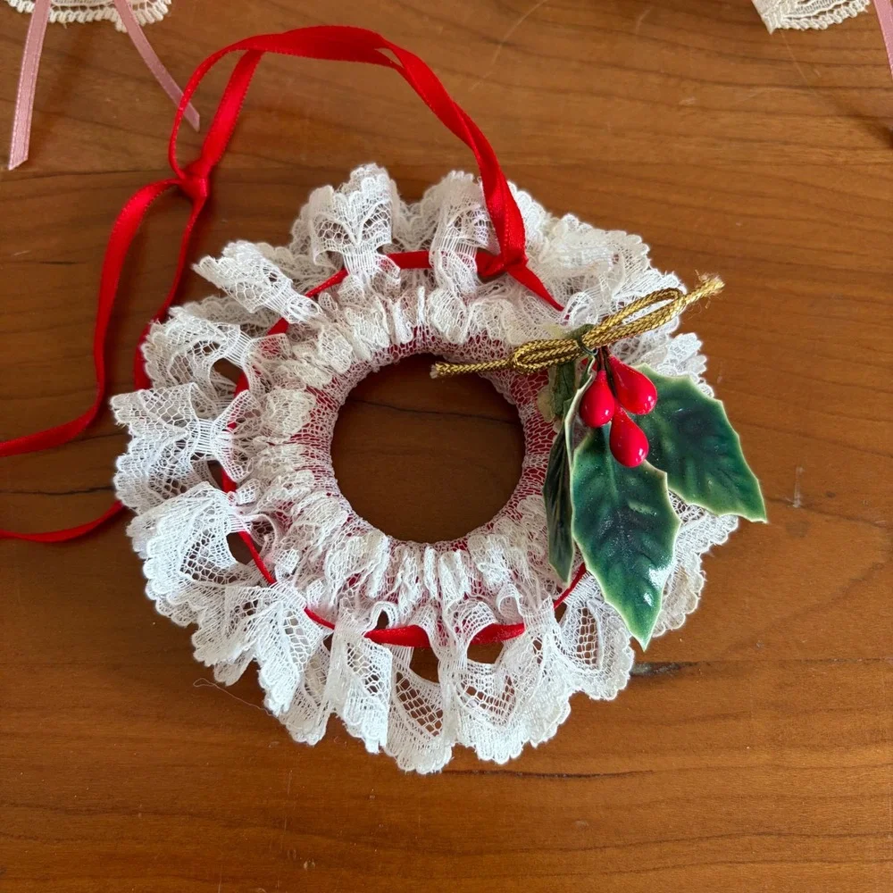 Vintage Handmade‎ Lace Ornaments Set 3 Victorian Rose Pearl Wreath Shabby Chic